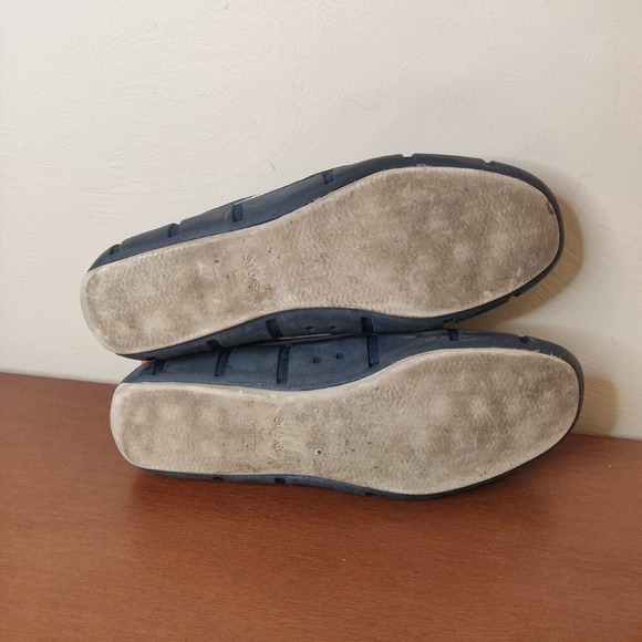 Swims Women's Water Shoes Navy Blue Lace-up Sneakers Size 7. - Picture 6 of 7